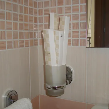 לינה וארוחת בוקר Bovio Modern נאפולי