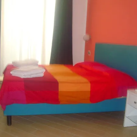 فندق مبيت وإفطار Bovio Modern 4*