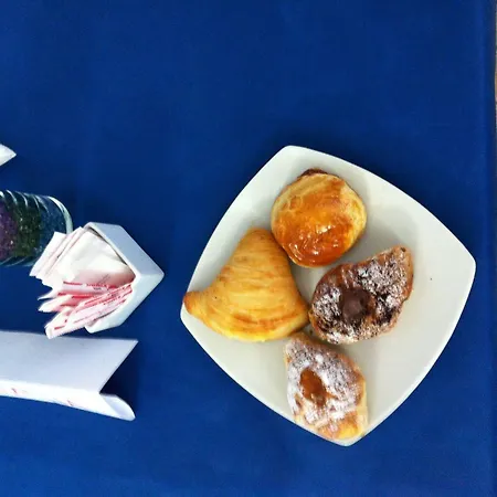 Bovio Modern לינה וארוחת בוקר 4*