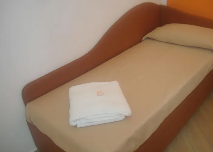 玻薇欧套房酒店 那不勒斯