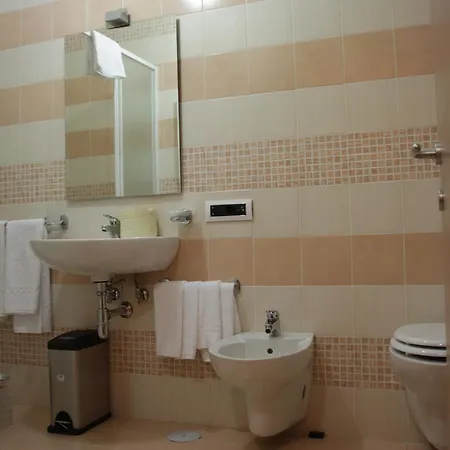 Bovio Modern 3* Nápoly